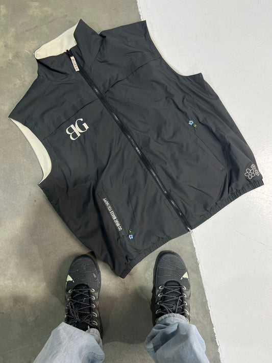REVERSIBLE VEST